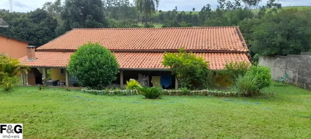 Fazenda / Sítio / Chácara com 3 Quartos à venda, 1580m² no Várzea de Baixo, Sarapuí