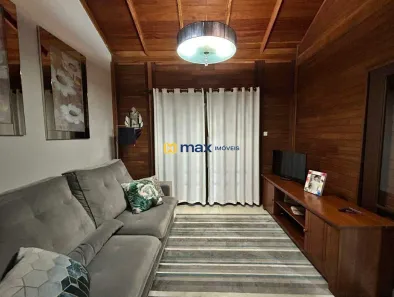Casa com 4 Quartos à venda, 185m² no Meia Praia, Navegantes