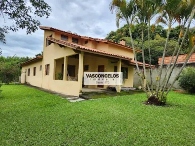 Fazenda / Sítio / Chácara com 3 Quartos à venda, 1600m² no Vila Velha, Caçapava