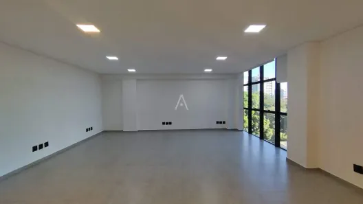 Conjunto Comercial / Sala para alugar, 58m² no Centro, Toledo