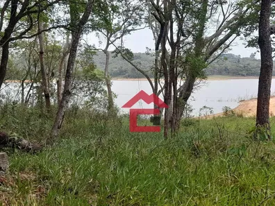 Fazenda / Sítio / Chácara com 3 Quartos à venda, 4000m² no , Mairinque