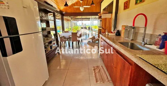 Casa com 3 Quartos à venda, 160m² no Conquista, Ilhéus