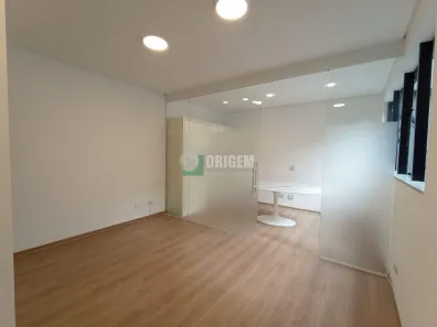 Conjunto Comercial / Sala para alugar, 29m² no Batel, Curitiba