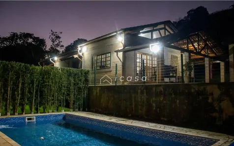Fazenda / Sítio / Chácara com 4 Quartos à venda, 600m² no , Igaratá