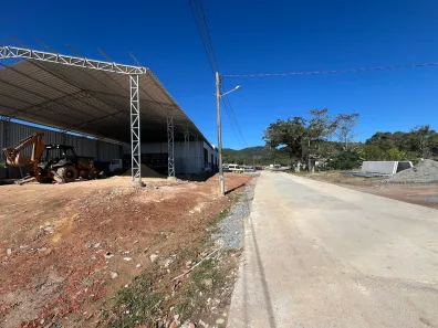 Galpão / Depósito / Armazém para alugar, 300m² no Centro, Camboriú