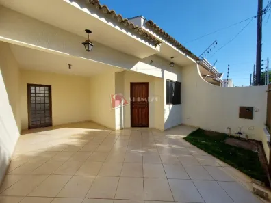 Casa com 3 Quartos para alugar, 99m² no Jardim Paris III, Maringá