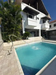 Casa de Condomínio com 3 Quartos para alugar, 380m² no Maria Paula, Niterói