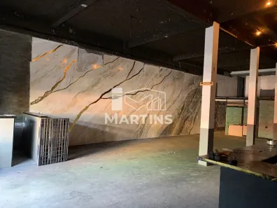 Prédio Inteiro para alugar, 180m² no Jardim Clementino, Taboão da Serra