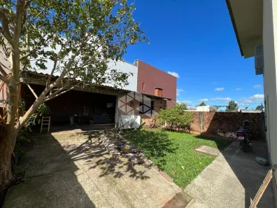 Casa com 4 Quartos à venda, 200m² no Tomazetti, Santa Maria