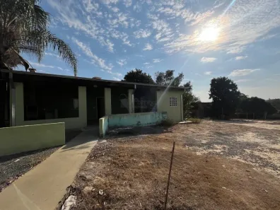 Fazenda / Sítio / Chácara com 2 Quartos para alugar, 100m² no Área Rural de Limeira, Limeira