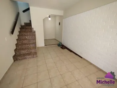 Casa de Condomínio com 2 Quartos para alugar, 61m² no Corta Vento, Teresópolis