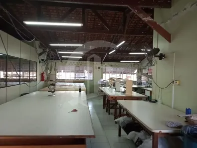 Galpão / Depósito / Armazém à venda, 327m² no Centro, Aracaju