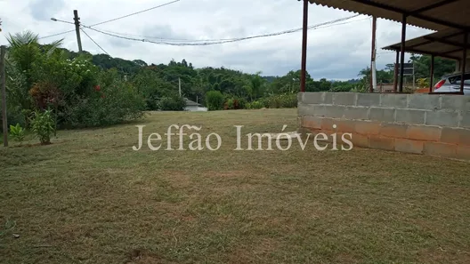 Fazenda / Sítio / Chácara com 3 Quartos à venda, 220m² no Rosa Machado, Piraí