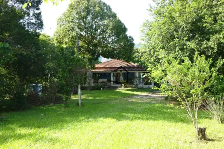 Fazenda / Sítio / Chácara com 4 Quartos à venda, 200m² no Lagarto, Maricá