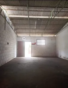 Galpão / Depósito / Armazém à venda, 300m² no Santo Antônio, Viçosa