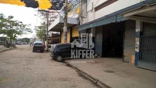 Loja / Salão / Ponto Comercial à venda, 280m² no Coelho, São Gonçalo