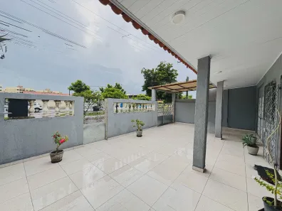 Casa com 3 Quartos à venda, 180m² no Farolândia, Aracaju