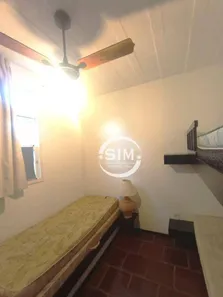 Casa com 3 Quartos para alugar, 94m² no , 