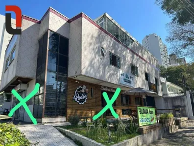 Prédio Inteiro à venda, 542m² no Água Verde, Curitiba