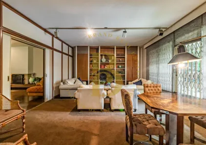 Sobrado com 5 Quartos para venda ou aluguel, 600m² no Jardim Guedala, São Paulo