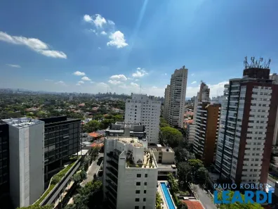 Apartamento com 4 Quartos para alugar, 150m² no Vila Madalena, São Paulo