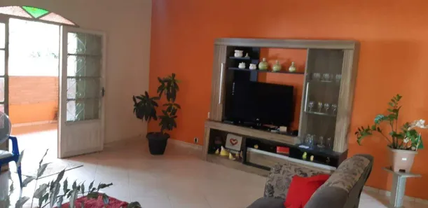 Casa com 6 Quartos à venda, 240m² no Santa Marta, Ribeirão das Neves