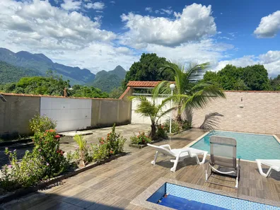 Casa com 2 Quartos à venda, 180m² no Cachoeira Grande (Rio do Ouro), Magé