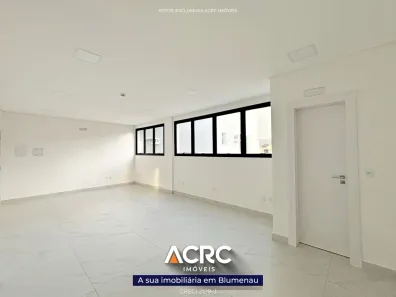 Conjunto Comercial / Sala para alugar, 38m² no Velha, Blumenau