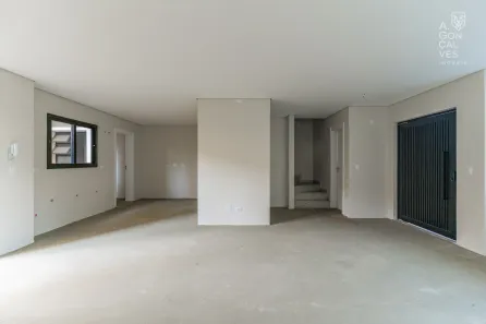 Sobrado com 3 Quartos à venda, 234m² no São Lourenço, Curitiba