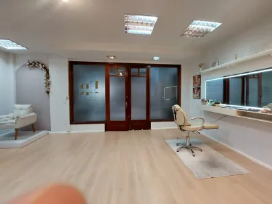 Loja / Salão / Ponto Comercial à venda, 41m² no Várzea, Teresópolis