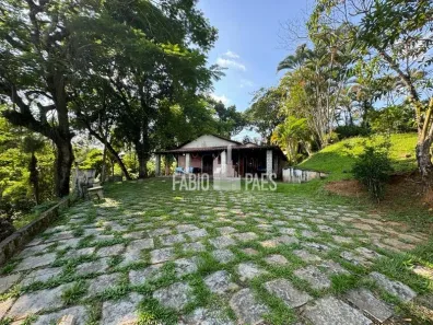 Fazenda / Sítio / Chácara com 7 Quartos à venda, 66000m² no Maraporã, Cachoeiras de Macacu