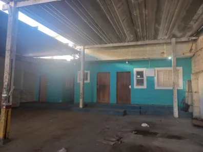 Galpão / Depósito / Armazém à venda, 245m² no Centro, São Sebastião