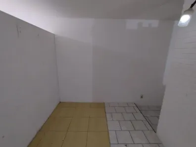 Kitnet com 1 Quarto para alugar, 41m² no Kobrasol, São José