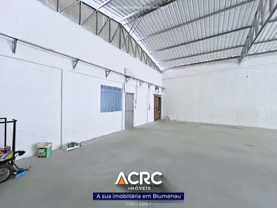 Galpão / Depósito / Armazém para alugar, 270m² no Velha Central, Blumenau