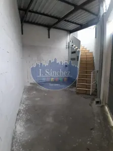 Casa com 2 Quartos para alugar, 106m² no Vila Virgínia, Itaquaquecetuba