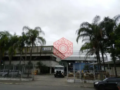 Galpão / Depósito / Armazém para venda ou aluguel, 1767m² no Parque das Rodovias, Lorena