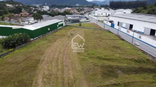 Galpão / Depósito / Armazém com 1 Quarto à venda, 5723m² no Ilha da Figueira, Jaraguá do Sul