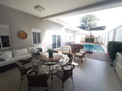 Casa de Condomínio com 3 Quartos à venda, 430m² no Zona 08, Maringá
