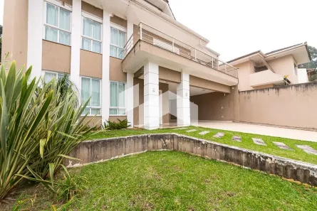 Casa com 3 Quartos para alugar, 400m² no Abranches, Curitiba