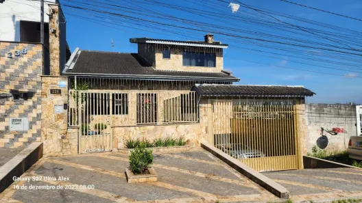 Sobrado com 5 Quartos para alugar, 279m² no Roncon, Ribeirão Pires