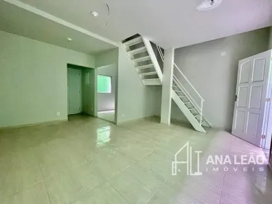Casa de Condomínio com 2 Quartos à venda, 71m² no Centro, Guapimirim