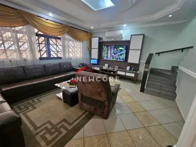 Sobrado com 4 Quartos à venda, 271m² no Jardim Casqueiro, Cubatão