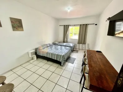 Kitnet com 1 Quarto para alugar, 30m² no Centro, Caraguatatuba