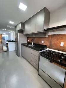 Casa com 2 Quartos para alugar, 81m² no Jardim Atlântico Leste (Itaipuaçu), Maricá