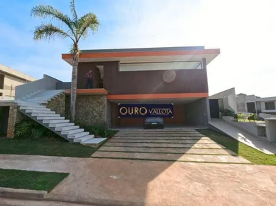 Sobrado com 4 Quartos para alugar, 346m² no Paisagem Renoir, Cotia
