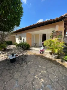 Casa com 4 Quartos à venda, 170m² no Jóquei, Teresina