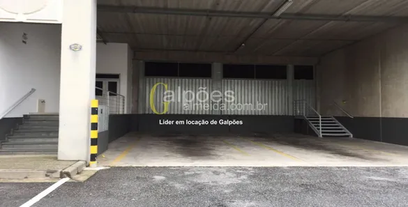 Galpão / Depósito / Armazém para alugar, 890m² no Santa Fé, Osasco