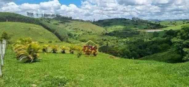 Fazenda / Sítio / Chácara com 3 Quartos à venda, 28000m² no Canto das Águas, Igaratá