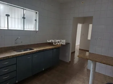 Casa Comercial com 2 Quartos para alugar, 140m² no Jardim Armênia, Mogi das Cruzes