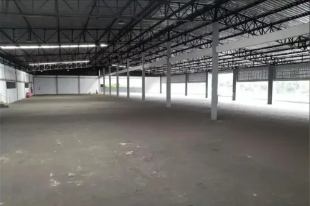 Galpão / Depósito / Armazém para alugar, 2700m² no Japiim, Manaus
